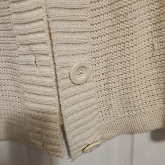 Carducci light cream button up Knit sweater with flared sleeves size Medium - Picture 7 of 12